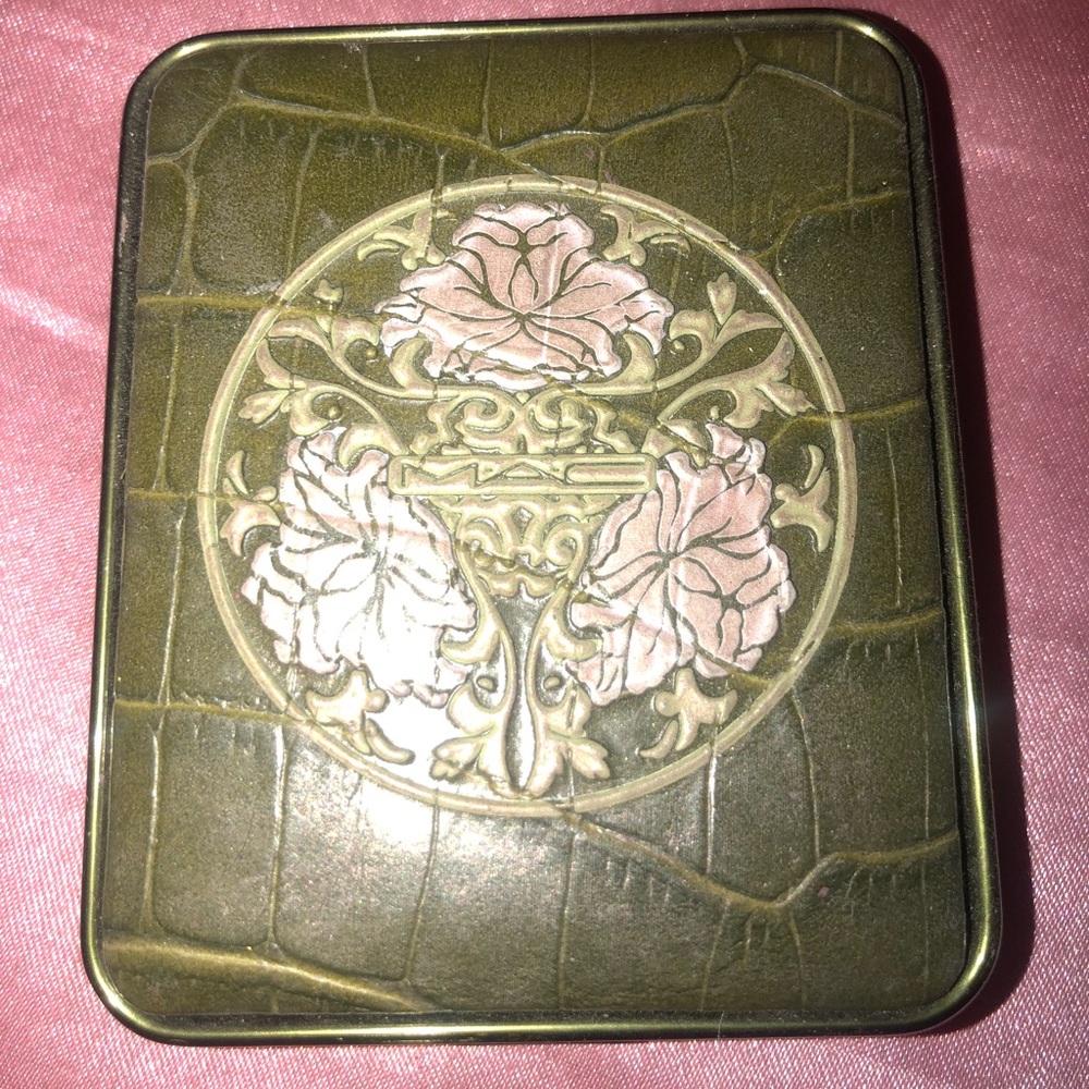 Mac Limited Edition compact.